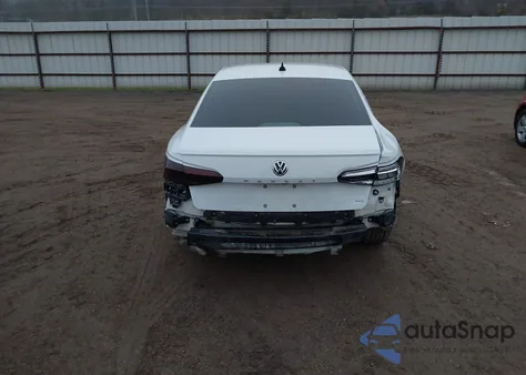 2020 Volkswagen Passat 2.0T S z USA, uszkodzony, nr VIN 1VWAA7A30LC003628